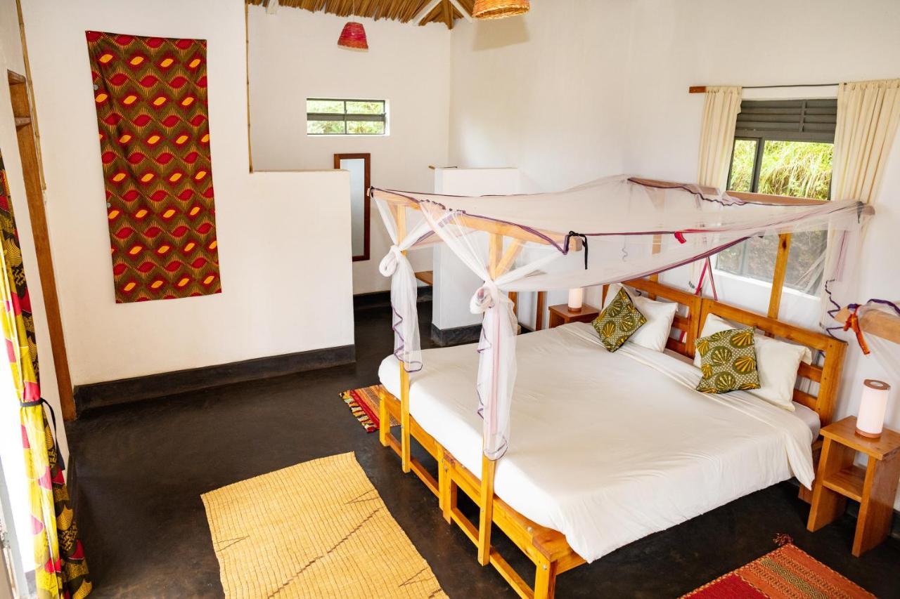 Isunga Lodge Kibale National Park Екстериор снимка