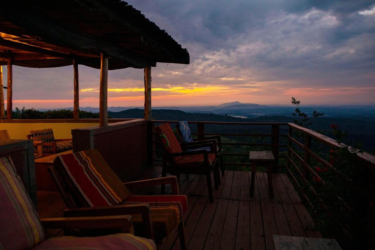 Isunga Lodge Kibale National Park Екстериор снимка