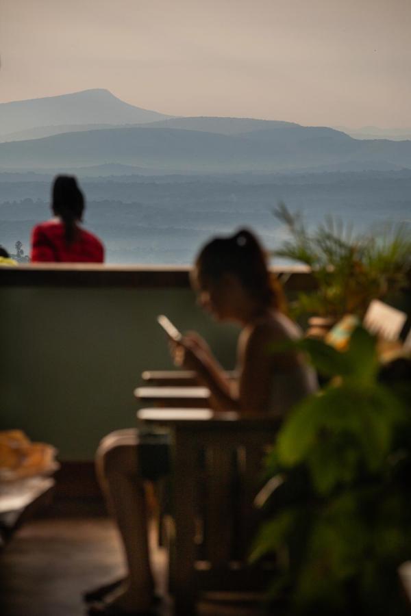 Isunga Lodge Kibale National Park Екстериор снимка