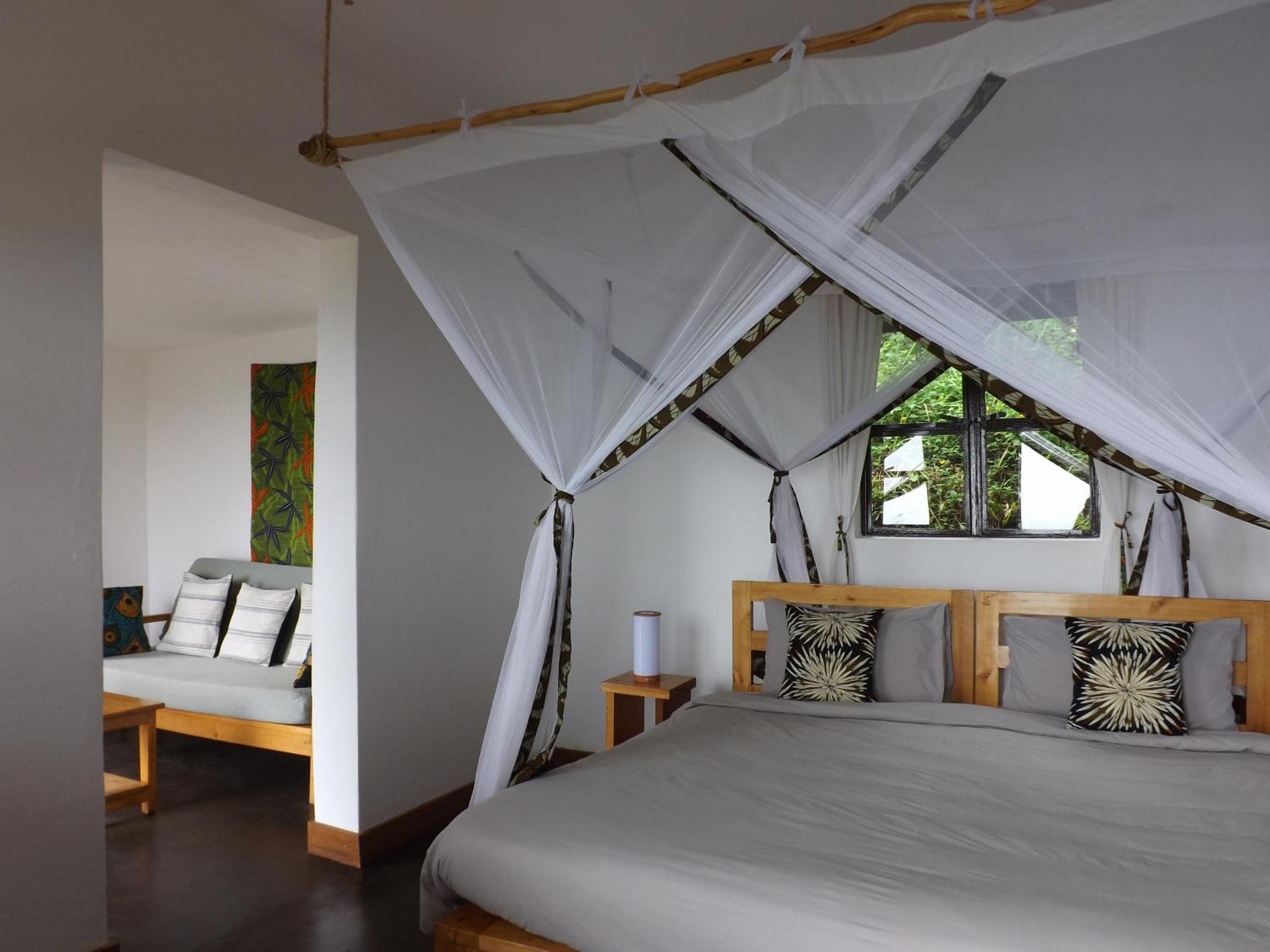 Isunga Lodge Kibale National Park Екстериор снимка